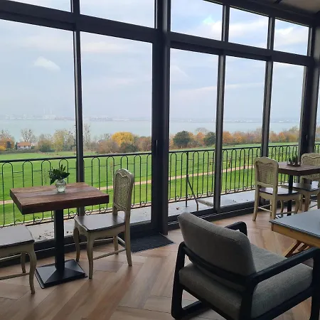 La Terrasse De L'estuaire - Гостьовий будинок 3*